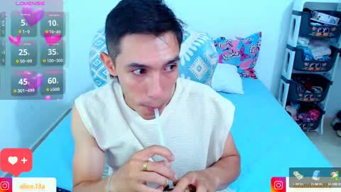 Snapshot of alicia_and_brandon chatting on 12, 3, 2025 CATALINA Y ANDRES online show from 12, 3, 2025