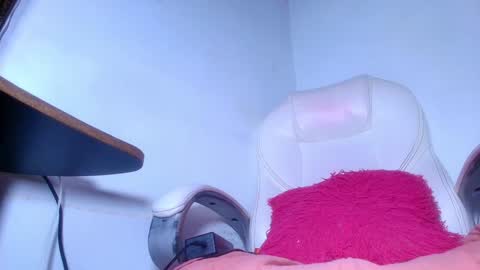 Alicia Kyse  online show from 18, 1, 2025