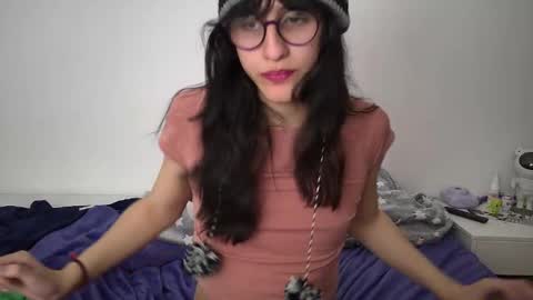 Snapshot of alicia_love29 chatting on 6, 2, 2025 Alice online show from 6, 2, 2025