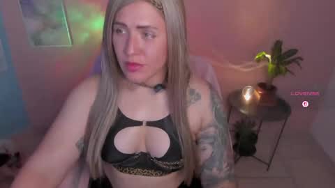 Jennyfer online show from 28, 5, 2026
