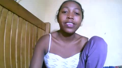 alicianah online show from 22, 9, 2025