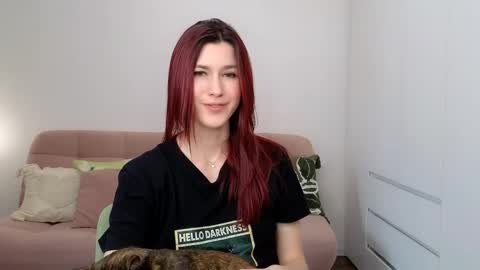 Snapshot of alicianoveli chatting on 11, 10, 2025 alicianoveli online show from 11, 10, 2025