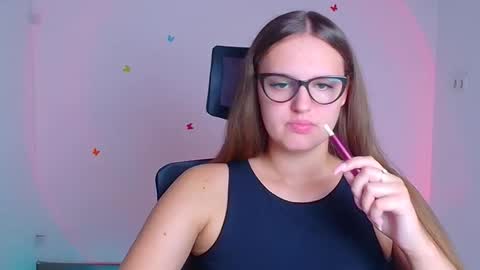 Snapshot of alicie_dream_ chatting on 12, 9, 2025 Alicie online show from 12, 9, 2025