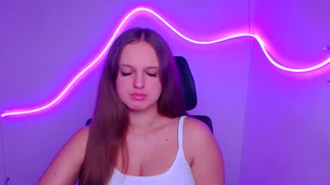 Snapshot of alicie_dream_ chatting on 18, 9, 2025 Alicie online show from 18, 9, 2025