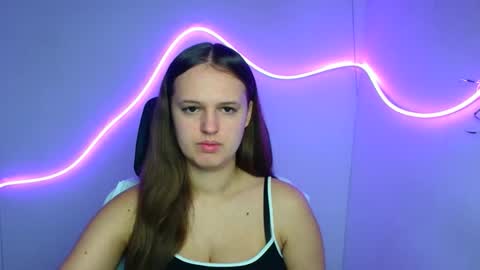 Snapshot of alicie_dream_ chatting on 28, 9, 2025 Alicie online show from 28, 9, 2025