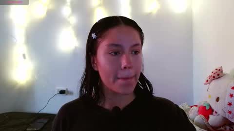 Snapshot of aliciia_23 chatting on 15, 12, 2025 aliciia_23 online show from 15, 12, 2025