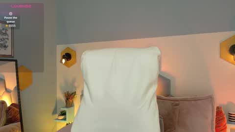 Alicia  online show from 20, 9, 2025