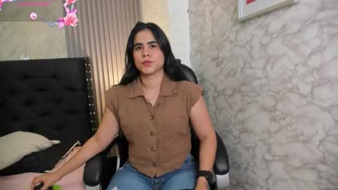 Snapshot of alicy__torres chatting on 6, 11, 2025 alicya online show from 6, 11, 2025