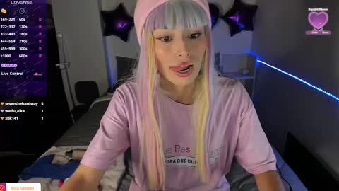 Snapshot of alien_universe chatting on 1, 2, 2025 Aiko Independent Model online show from 1, 2, 2025