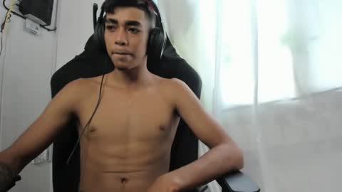 My name is Andrs and Im 18 years old. online show from 20, 6, 2026