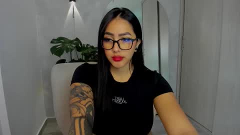 Snapshot of aliessiarose1 chatting on 20, 3, 2026 Ali online show from 20, 3, 2026