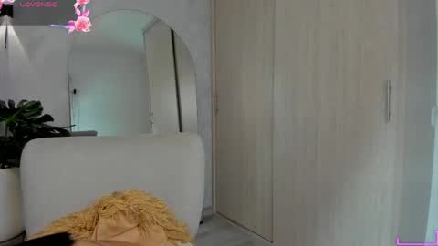 Snapshot of aliessiarose1 chatting on 13, 4, 2026 Ali online show from 13, 4, 2026