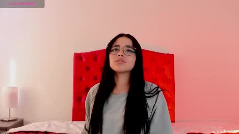 aliice_walker_ online show from 20, 12, 2024