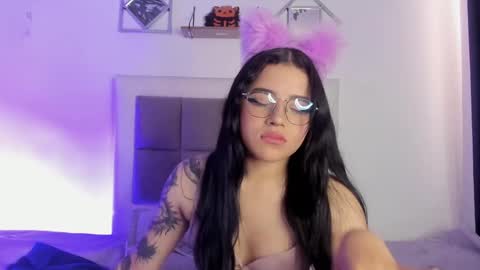 aliice_walker_ online show from 14, 1, 2025