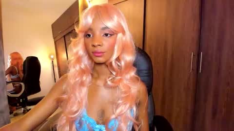 Snapshot of alika_houston chatting on 20, 10, 2025 IG Alik nasso online show from 20, 10, 2025