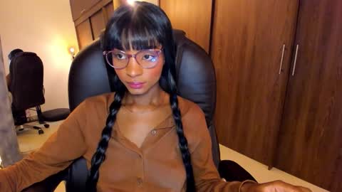 Snapshot of alika_houston chatting on 24, 10, 2025 IG Alik nasso online show from 24, 10, 2025