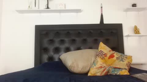 Snapshot of alika_jonhson_ chatting on 12, 10, 2025 alika_jonhson_ online show from 12, 10, 2025