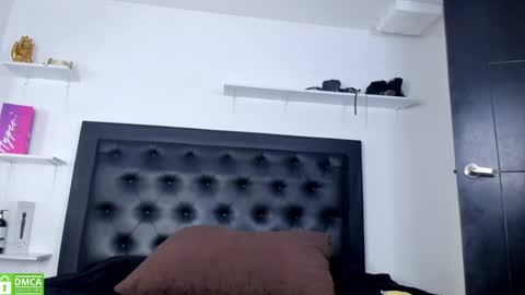 alika_jonhson_ online show from 2, 4, 2026