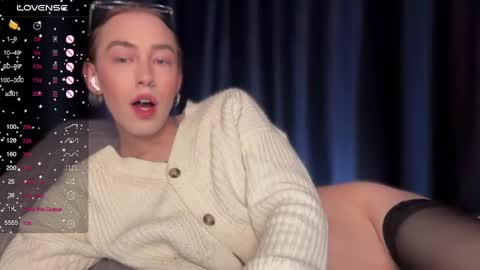 Snapshot of alina_flow chatting on 16, 12, 2024 Alexa online show from 16, 12, 2024