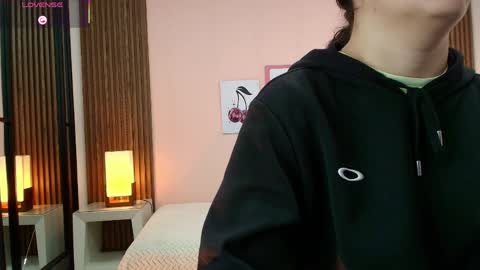 Alina online show from 8, 4, 2026