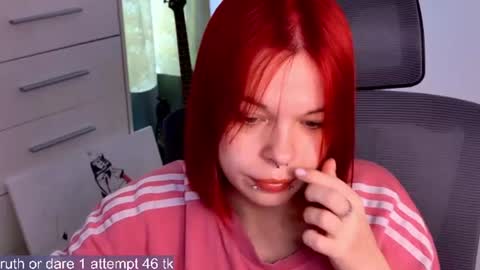Snapshot of alinabae chatting on 30, 6, 2026 Alina and Ben online show from 30, 6, 2026