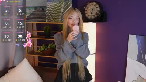 Hello im Lina online show from 16, 12, 2025