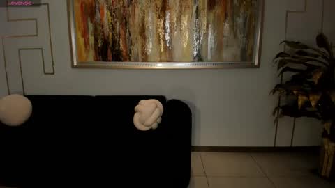 alinakravitz_ online show from 15, 11, 2025