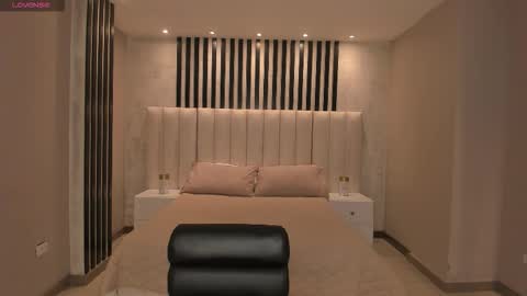 alinakravitz_ online show from 15, 3, 2026