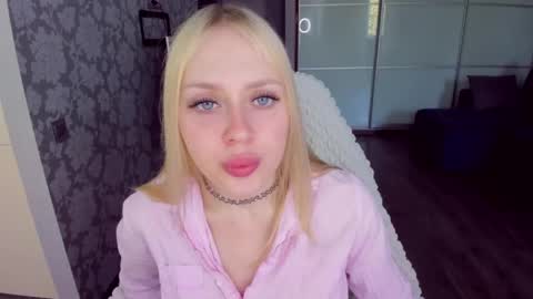 Snapshot of alinaocean chatting on 8, 5, 2026 alinaocean online show from 8, 5, 2026