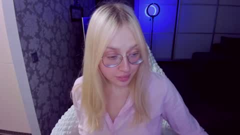 Snapshot of alinaocean chatting on 11, 5, 2026 alinaocean online show from 11, 5, 2026