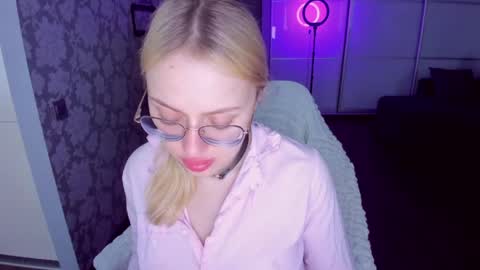 Snapshot of alinaocean chatting on 15, 5, 2026 alinaocean online show from 15, 5, 2026