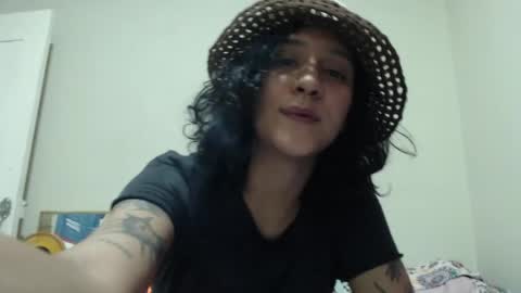 Snapshot of alinawoolf_ chatting on 18, 5, 2026 Ali online show from 18, 5, 2026