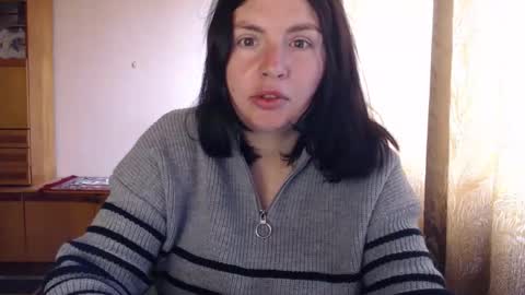 Snapshot of alinaxjames chatting on 23, 4, 2026 AlinaxJames online show from 23, 4, 2026