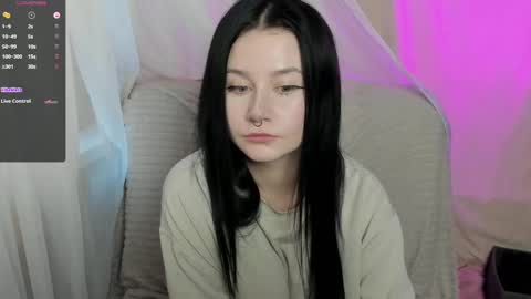 Aline Greeeen online show from 18, 2, 2025