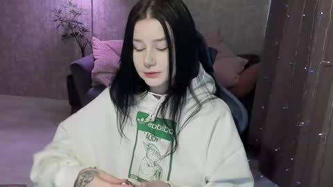 Aline Greeeen online show from 19, 10, 2025