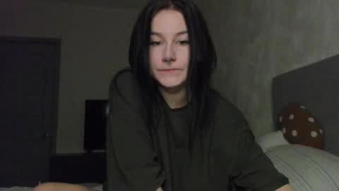 Aline Greeeen online show from 9, 4, 2026