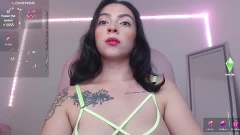 Alejandra online show from 25, 1, 2025
