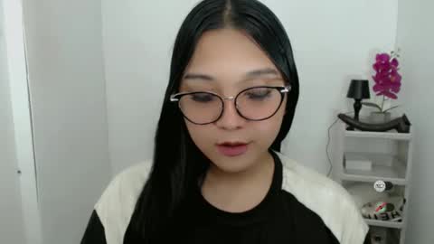 Shanti xhey online show from 12, 4, 2026