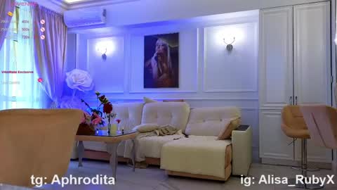 Snapshot of alisa_ruby chatting on 15, 4, 2026 Alisa online show from 15, 4, 2026