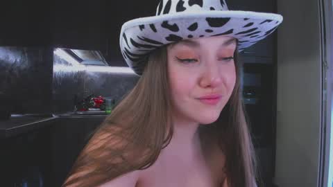 Alisa online show from 19, 4, 2026