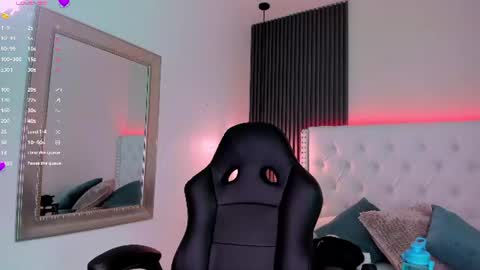 Snapshot of aliscollinss chatting on 22, 6, 2026 alis online show from 22, 6, 2026