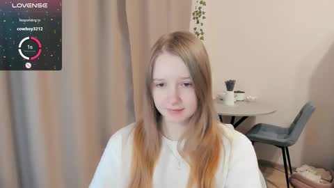 Snapshot of alisha_ley chatting on 4, 11, 2025 Alya online show from 4, 11, 2025