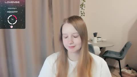 Snapshot of alisha_ley chatting on 7, 11, 2025 Alya online show from 7, 11, 2025