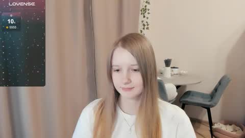 Snapshot of alisha_ley chatting on 9, 11, 2025 Alya online show from 9, 11, 2025