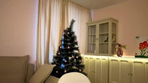 Alisia online show from 6, 1, 2026