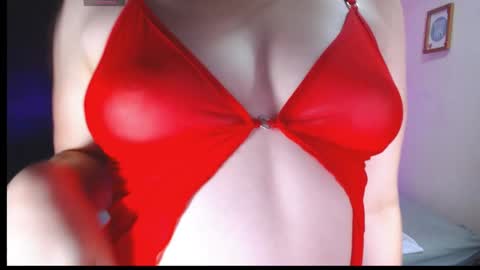Snapshot of alison_girl22 chatting on 6, 5, 2026 Alison online show from 6, 5, 2026
