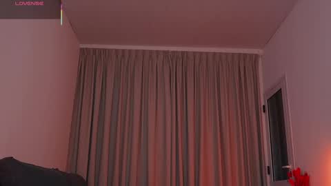 Snapshot of alison_miller9 chatting on 21, 11, 2025 Alison online show from 21, 11, 2025