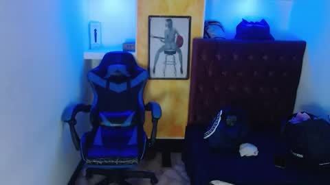 Snapshot of alison_moon7 chatting on 19, 9, 2025 ALISON MOON online show from 19, 9, 2025