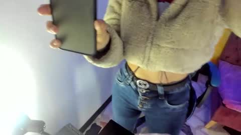 Snapshot of alison_moon7 chatting on 23, 10, 2025 ALISON MOON online show from 23, 10, 2025