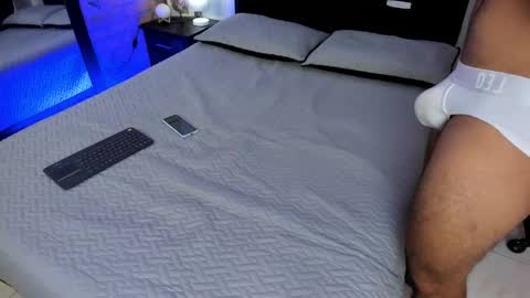 Snapshot of alison_thomas1 chatting on 24, 12, 2024 alison online show from 24, 12, 2024